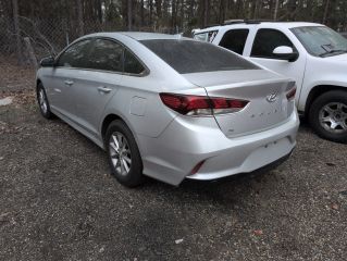2018 Hyundai Sonata SE - Exterior Rear Left Corner Image